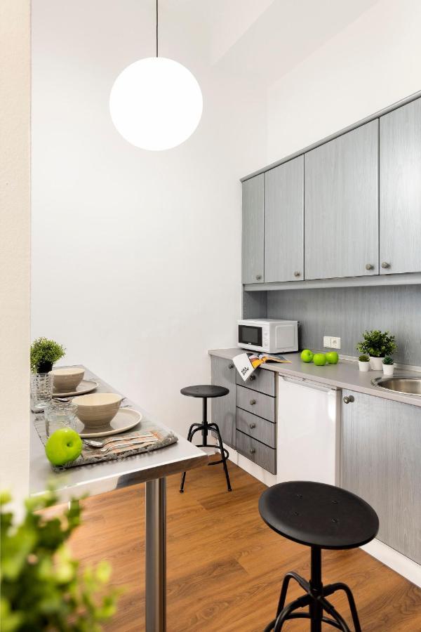 Micampus Armendariz Student Residence Sevilla Bagian luar foto